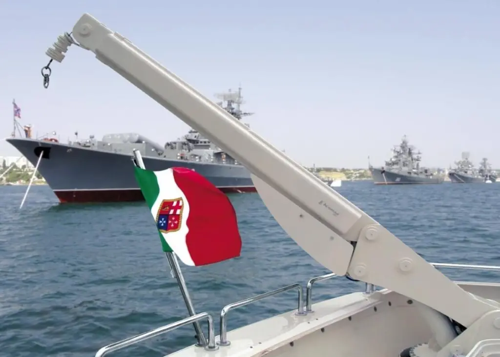 Besenzoni’s cranes are made of powder-coated aluminium, which is both durable and reliable