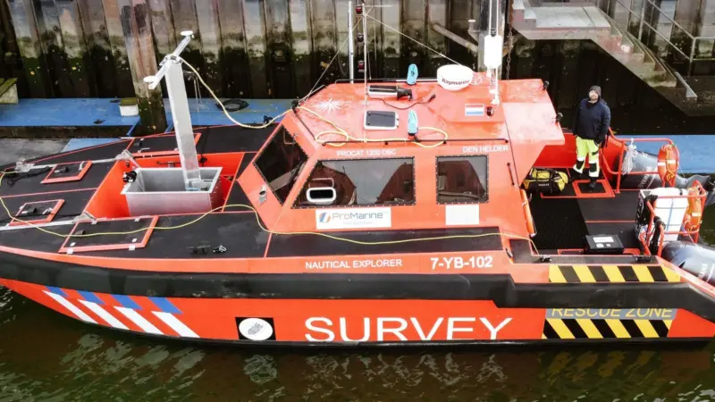 seafloor surveying vessel