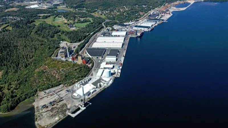 SCA upgrading Tunadal to a container port