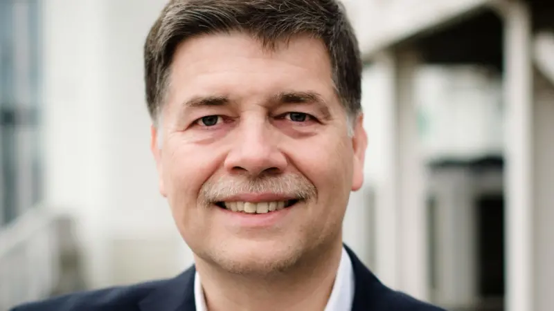 Ronald Spithout