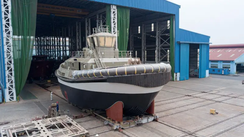 Ports of Auckland's 'Sparky' has been launched in Vietnam (Damen)