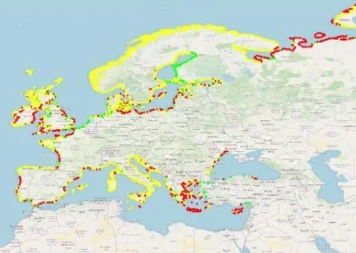 EMODnet Pan-European overview maps of shoreline migration (red = landward; yellow = stable; green = seaward)