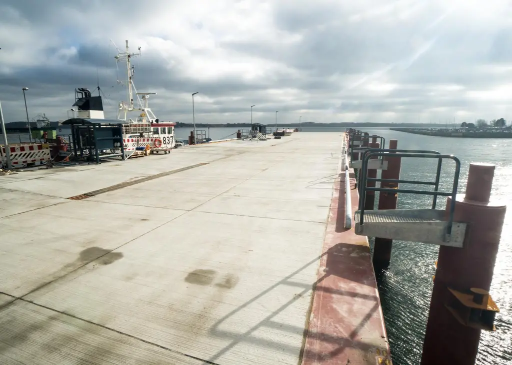 Forward-looking Kiel shipyard offers “completely different” repair service. (Photo: Jürgen Rohweder).