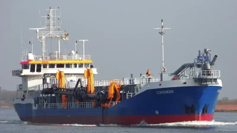 Van Oord trailing suction hopper dredger ‘Contender’ (Photo: Van Oord)