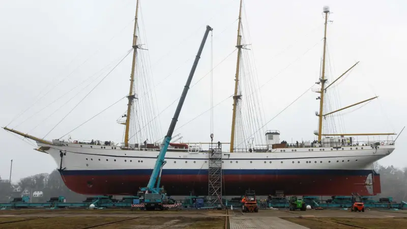 Gorch Fock, just one of three veteran sail and motor ships restored in Germany (Photo: Leon Rodewald  PIZ Marine)