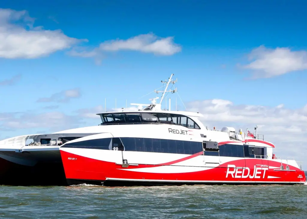 'Red Jet 7'