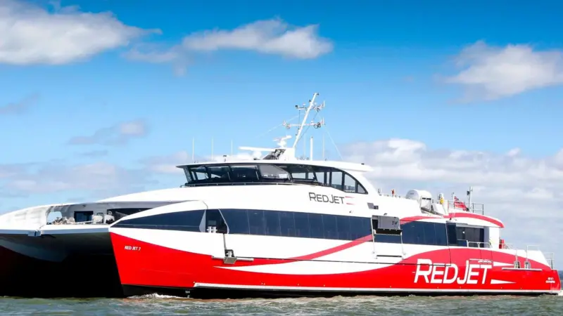 'Red Jet 7'