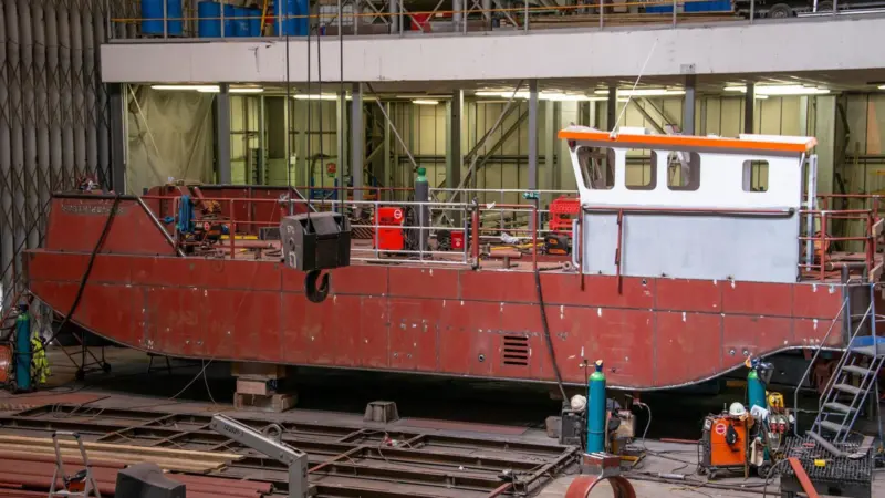 Meercat workboat