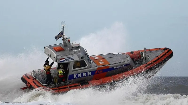 The eight lifeboats are given the class name “Van Wijk”, named after the testator