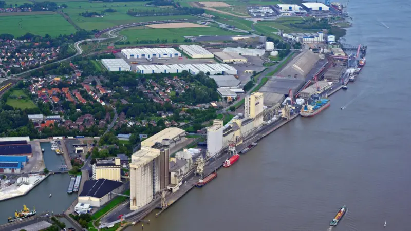 Weser port Brake is ploughing cash into renovation to improve big ship handling capacity. Photo: Hero Lang.