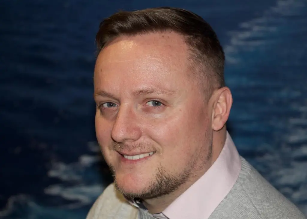 Captain Lee Clarke Content and Delivery Manager, Tapiit Live