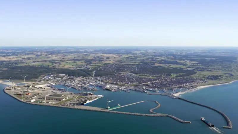 The facilities at the port will be expanded with a new entry and an outer port