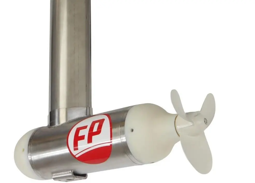 Equipped with a three-blade Yamaha DELTA propeller, the motor is water-cooled, brushless and sensorless