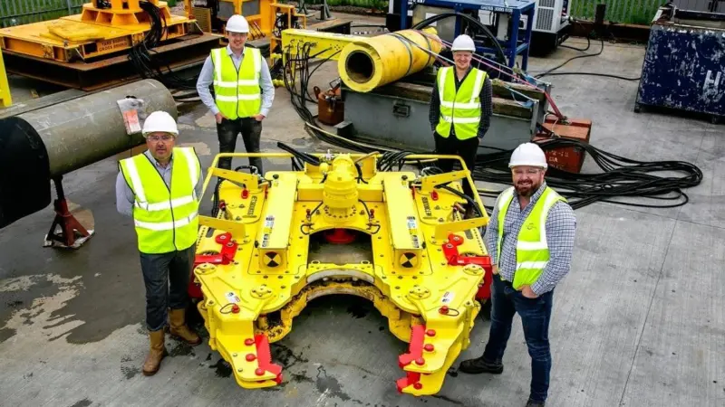 Decom Engineering has upgraded its range of cold cutting saws