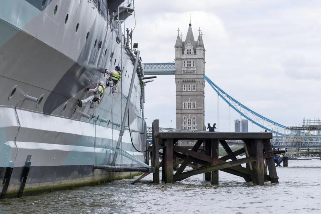 00_57803_Jotun-Paints-and-HMS-Belfast-106