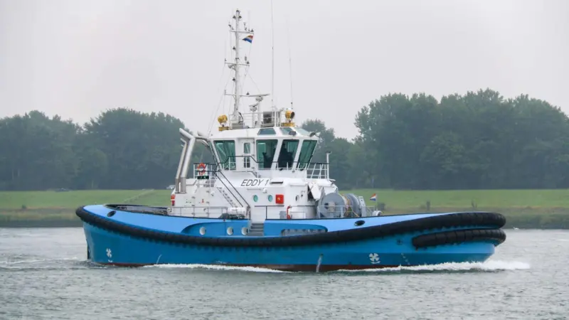 00_200349_Eddy-tugs-feature-inline-thrusters-and-a-balanced-hull-form-Peter-Barker