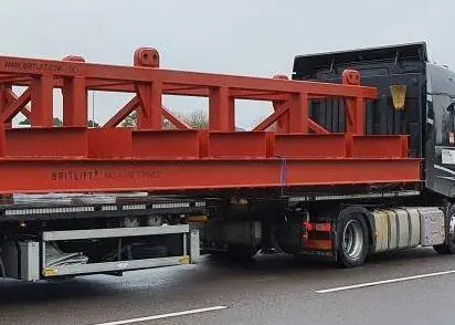 lattice lifting frame