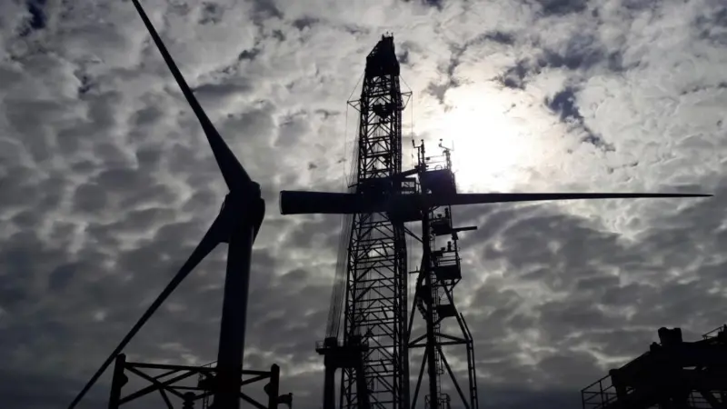 “In the face of unprecedented global conditions we have safely completed the installation of 100 turbines within the challenging timescale of a single season"