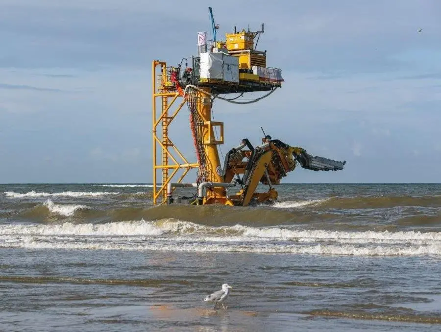 Sunfish trenching vehicle