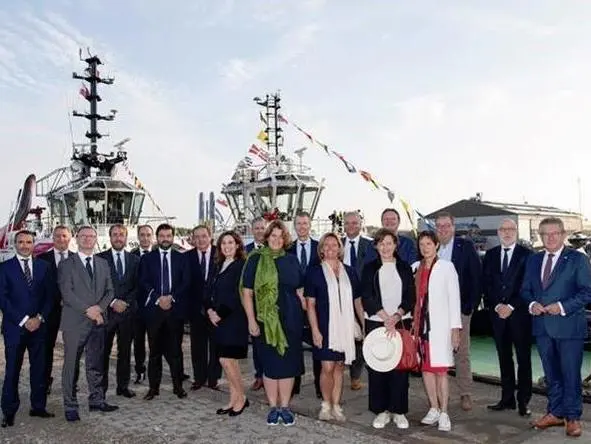 Four Damen-built tugs were named simultaneously in Zeebrugge by Boluda (Boluda)