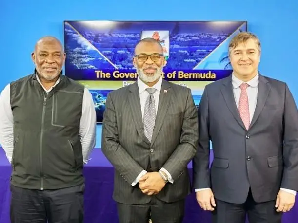 Project principal Wendall Brown, Minister Walter Roban, Seabased CEO Laurent Albert