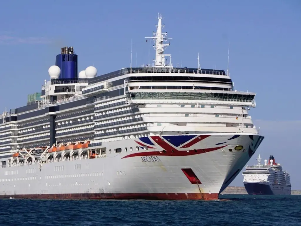 Cruise ship 'Arcadia' paid a visit to SMS