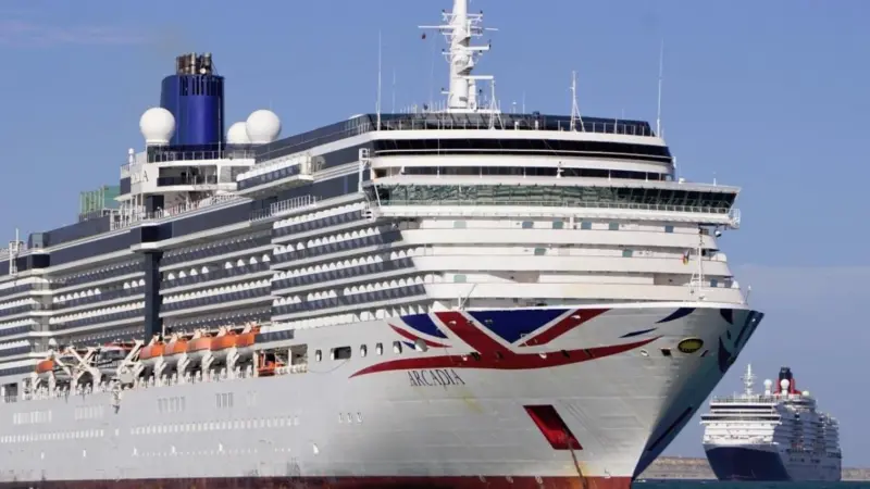 Cruise ship 'Arcadia' paid a visit to SMS
