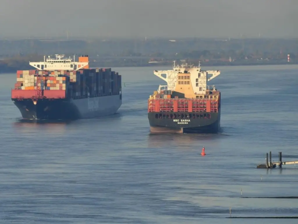Extra depth increases options for the Outer and Lower Elbe
