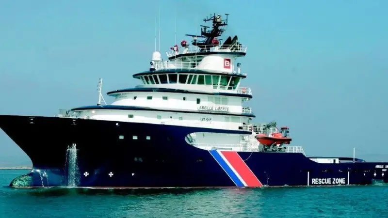 'Abeille Liberte' was on hand to avert a potential pollution disaster off the French coast