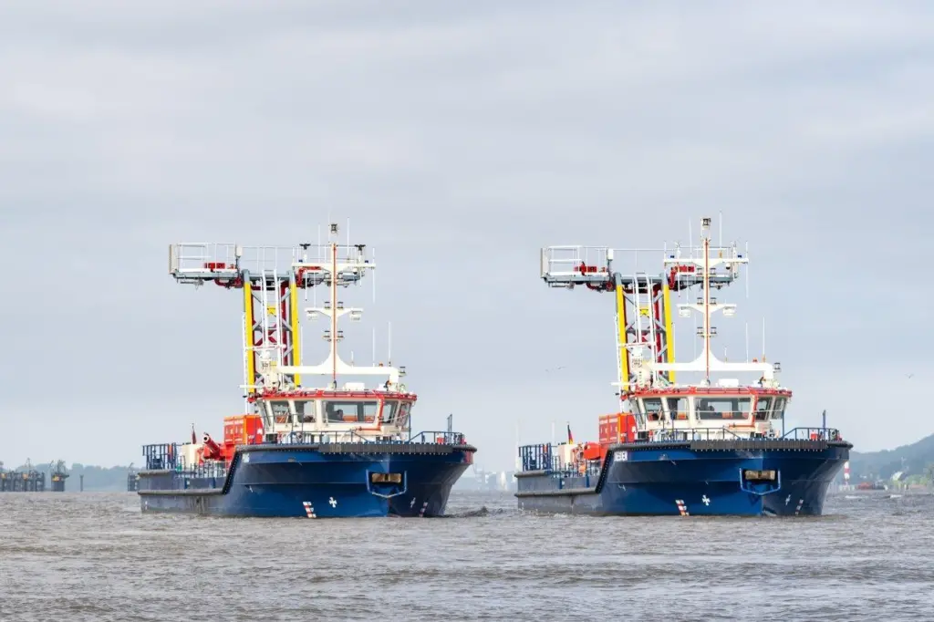 The Dresden and Prag are the first diesel-electric hybrid vessels in Flotte Hamburg's fleet