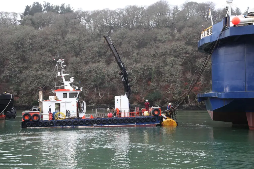 Obv unmooring Red1297