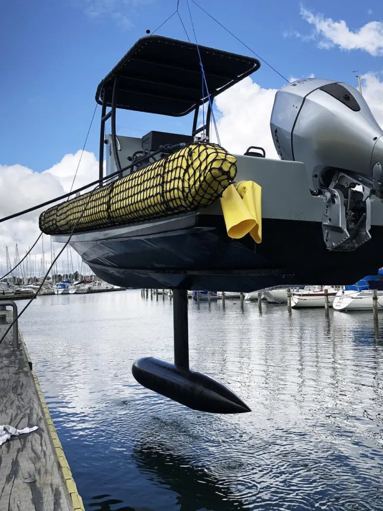 Dacoma's Airkeel on a RIB testing platform