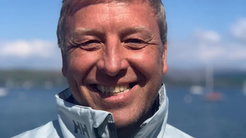 Neil-Harrison-Commerical-Marine-Baltic-lifejackets