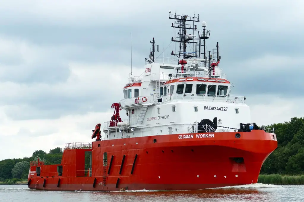 Glomar Worker 1