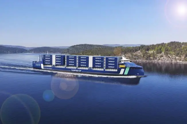 The project will see the partners build and operate two new SeaShuttle container vessels