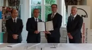 From left Yusuke Sakimoto, Mitusui; Ichiro Tanaka, Mitsui; Danies Struckmeier, MAN; Jochen Muller, MAN