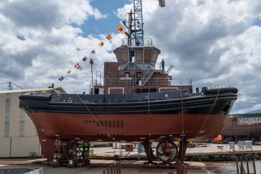 Hydrotug is equipped with Schottel propulsion system