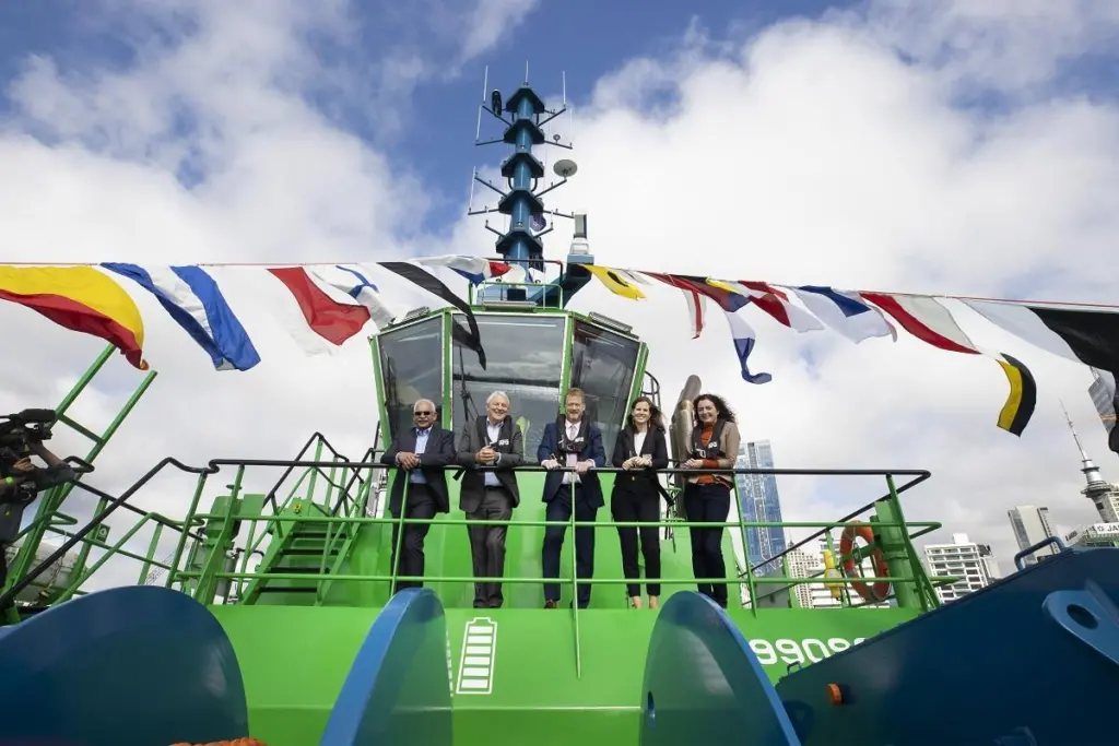 Damen's first all-electric tug 'Sparky' has finally started work (Damen)