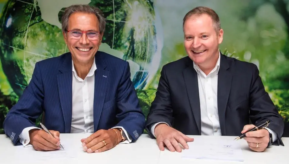 Wim Van Der Zande CEO of GIDARA Energy (left) and Geoff Holmes, PX Group CEO