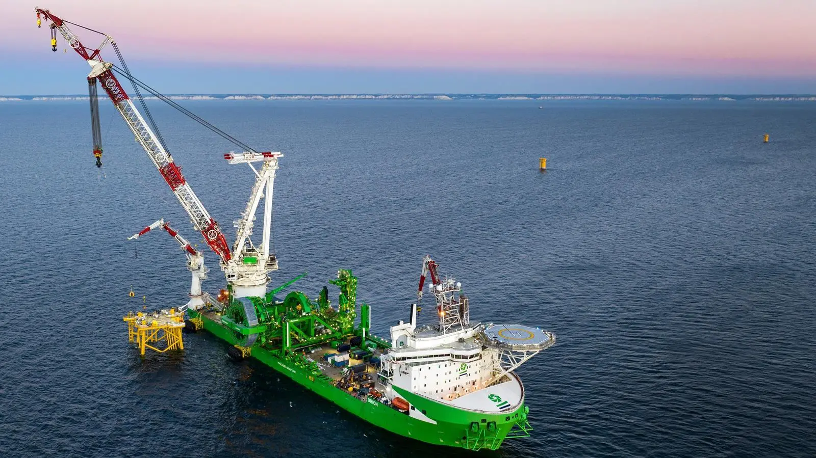 liebherr-deme-orion-installation-substation-fecamp-france