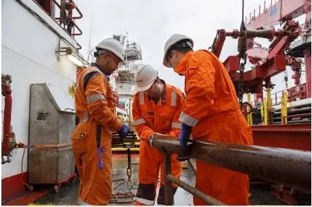 Fugro engineers retrieving core samples; these will be processed and laboratory tested to understand sub-surface soil conditions