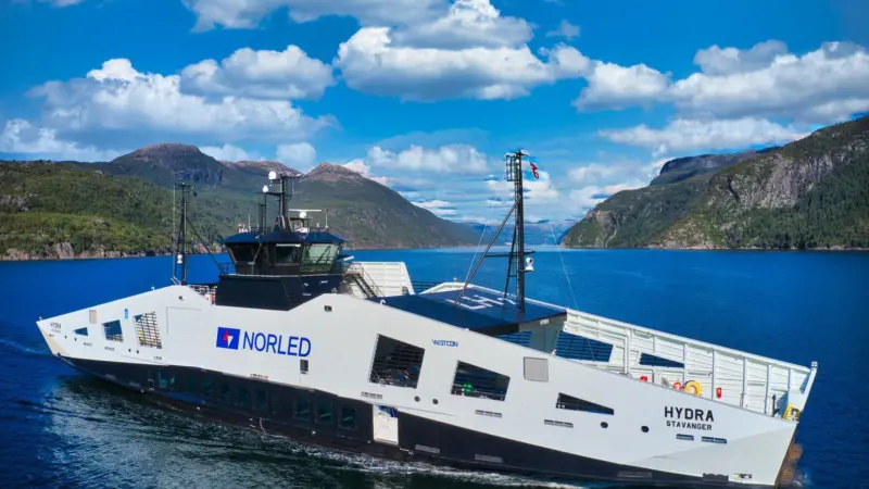 MF Hydra is the first ferry in the world to be powered by proton-exchange membrane (PEM) fuel cells running on liquid hydrogen
