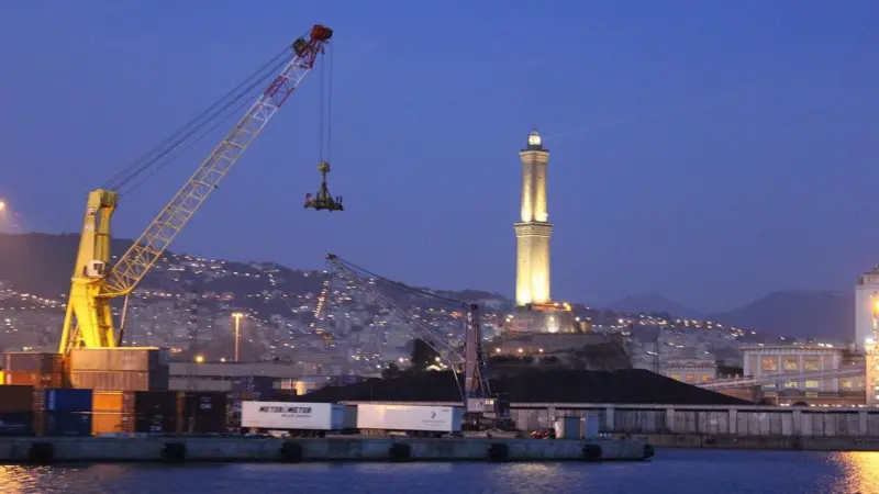 The-Port-of-Genoa-is-one-of-two-Italian-ports-to-be-electrified-by-Nidec-ASI