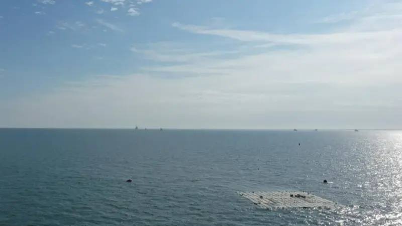 Oceans of Energy’s high wave offshore solar farm system