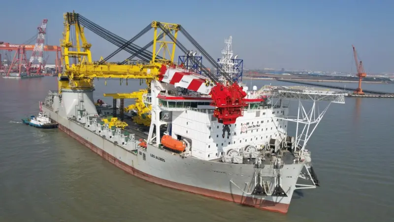 Heavy Lift Vessel Les Alizés leaves the shipyard after her delivery_