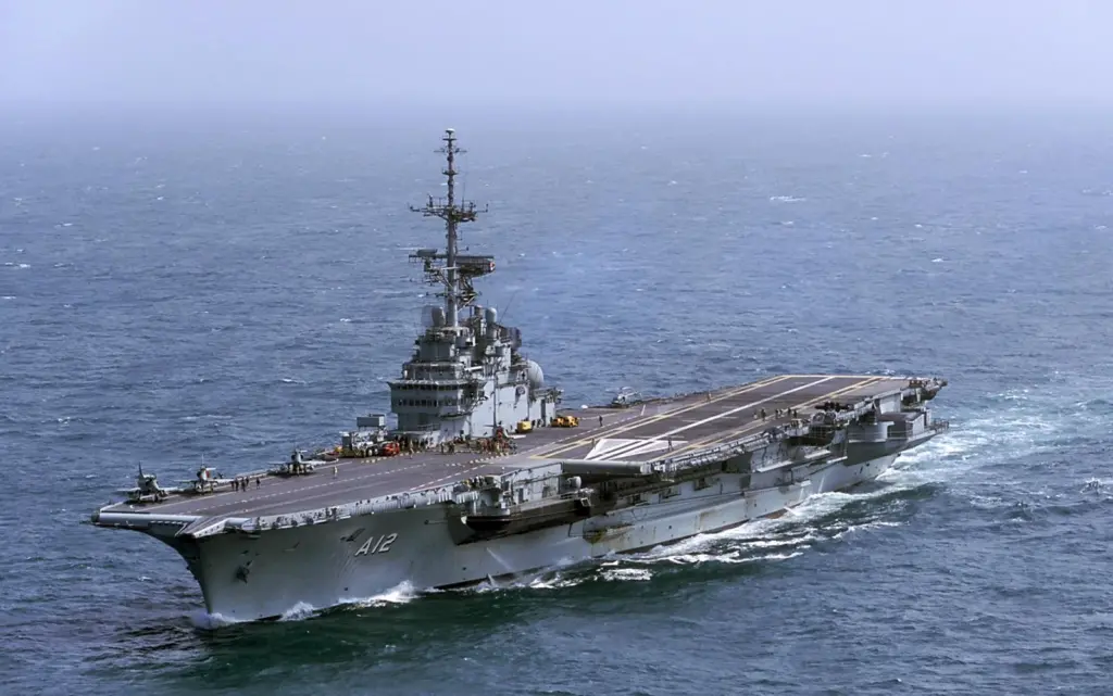 São Paulo aircraft carrier at sea