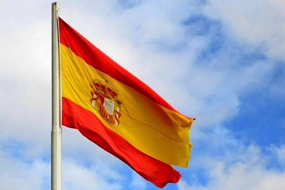 Spain's economic development minister has sent a second proposal to the EC regarding the country's stevedoring model. Credit: Grey World.