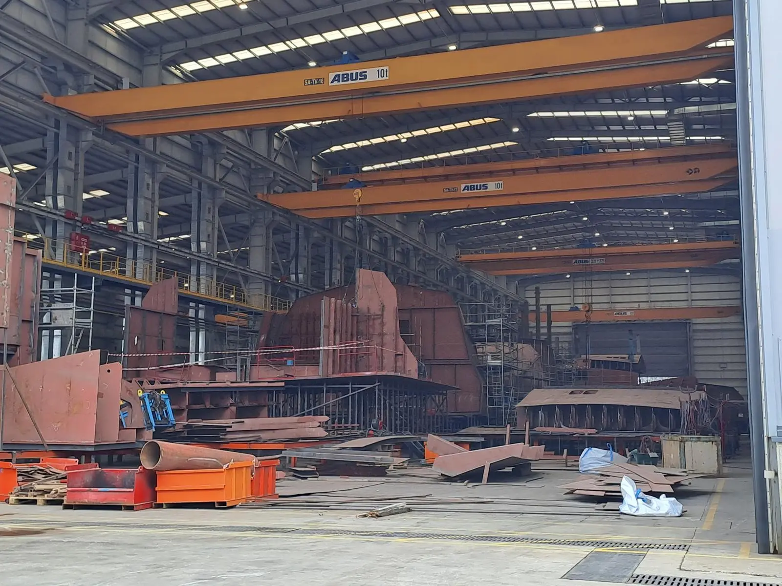 Steel-cutting, Sanmar