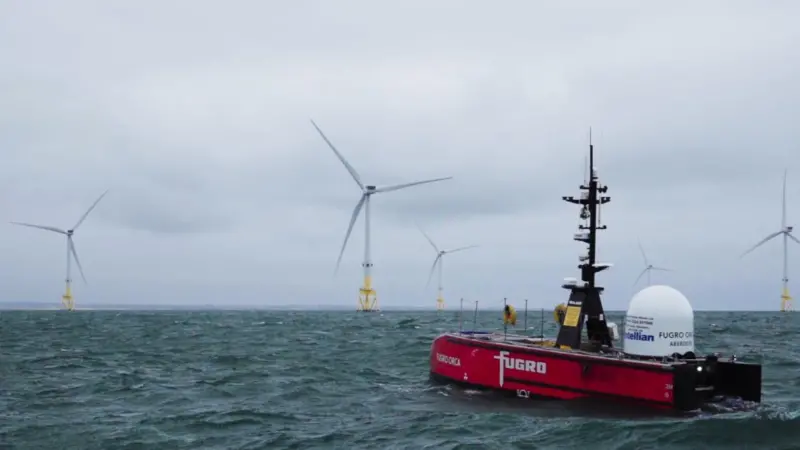 Fugro Blue Essence at Aberdeen windfarm
