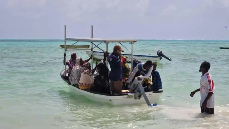 ePropulsion’s Navy 3.0 kW outboards have been trialled and adopted onboard vessels serving Zanzibar's seaweed farms